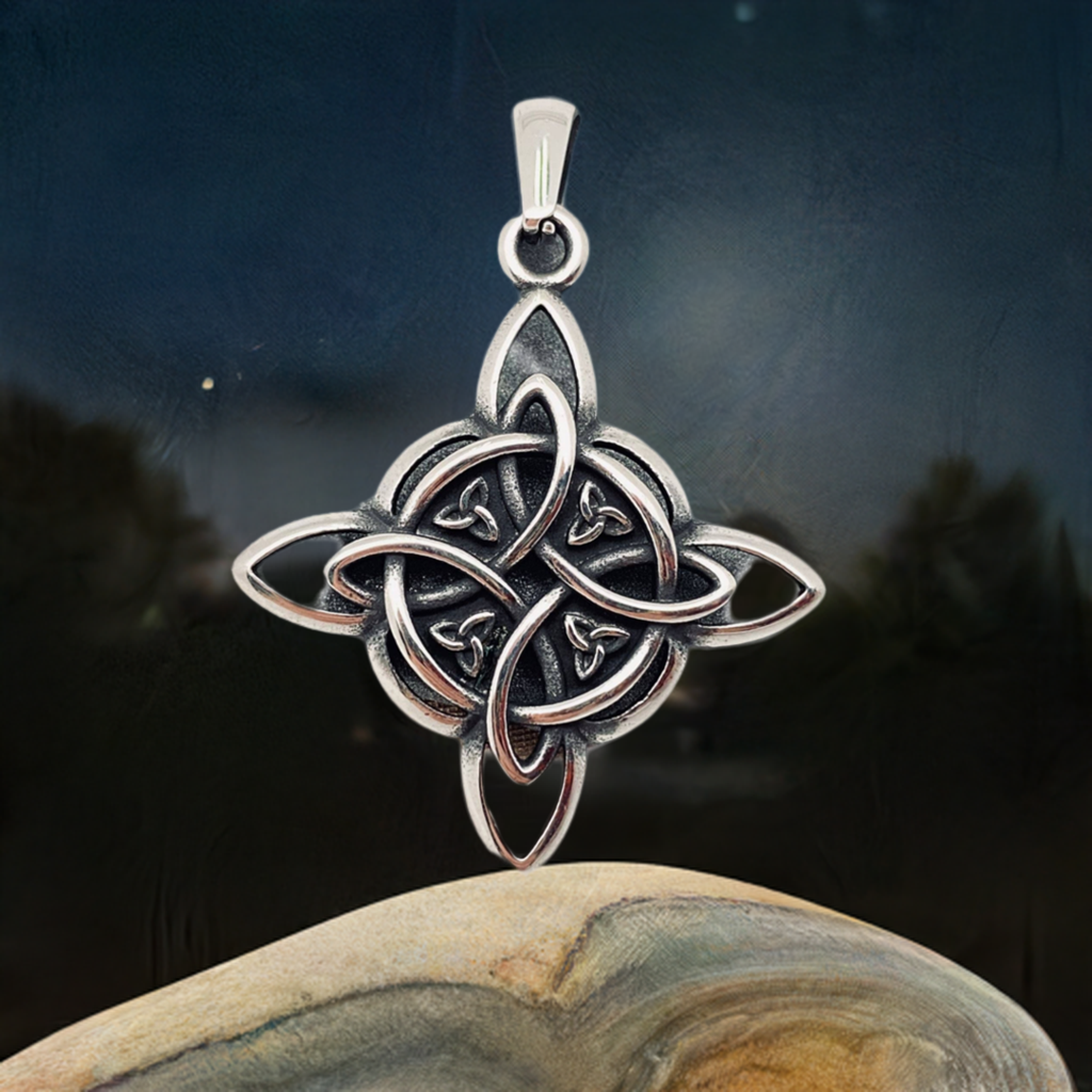 Witch Knot Pendant