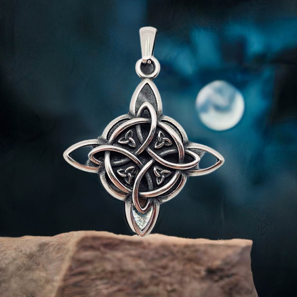 Witch Knot Pendant